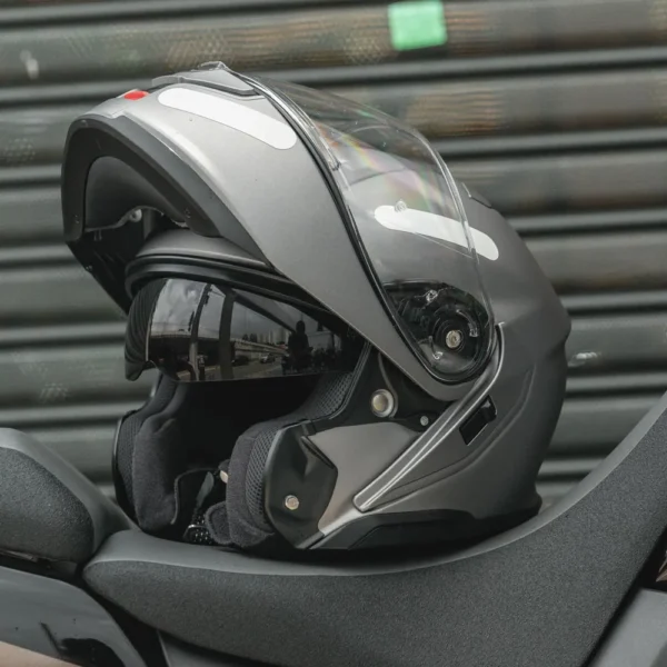 CAPACETE SHOEI NEOTEC 3 - Imagem 3